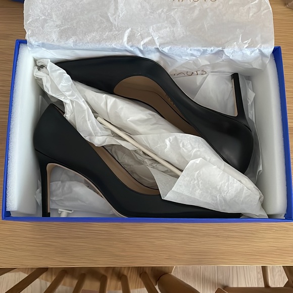 NEW Stuart Weitzman 85 Pump - Picture 3 of 8